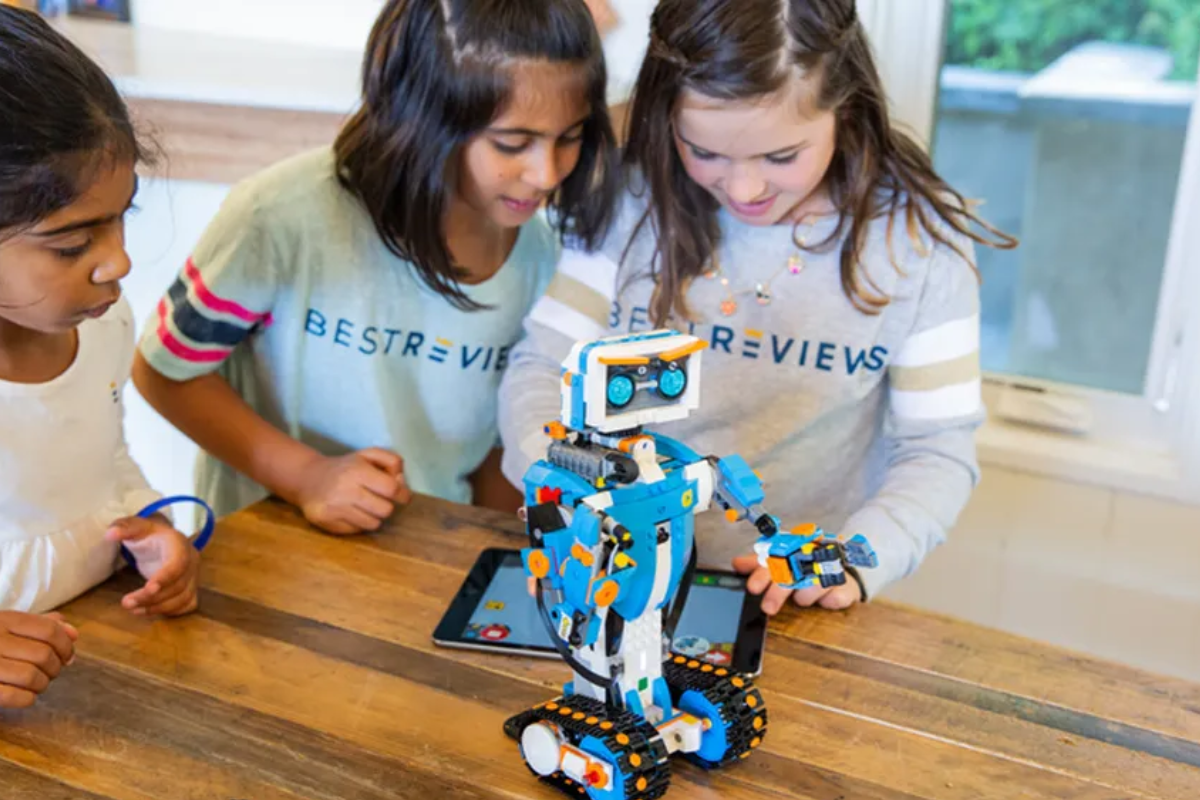 khoa-hoc-robotics-va-lap-trinh-cho-tre